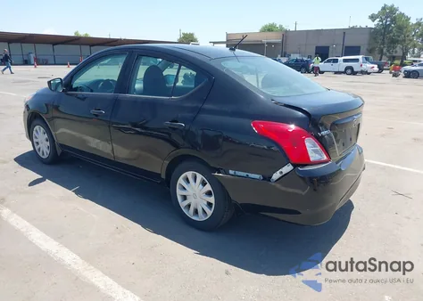 2016 Nissan Versa 1.6 S z USA, uszkodzony, nr VIN 3N1CN7AP1GL909108
